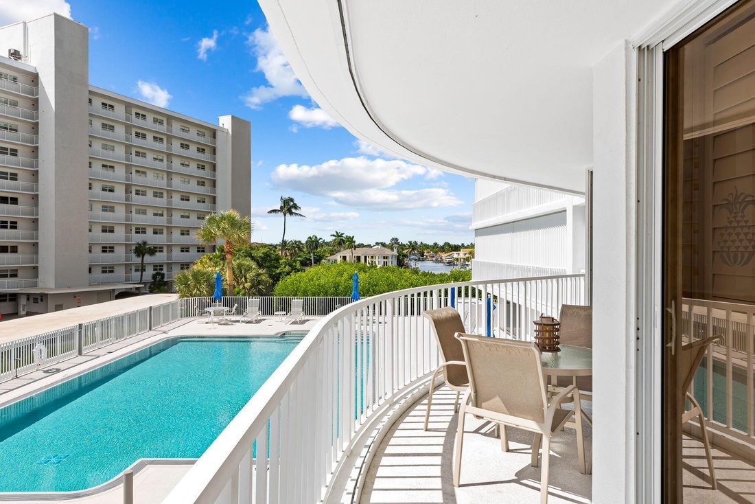 Condo in Boca Raton, Florida, United States 4 - 19155240
