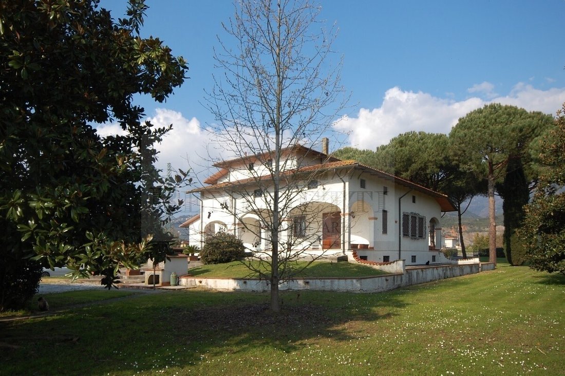 Villa in Pietrasanta, Toskana, Italien 1 - 17247182