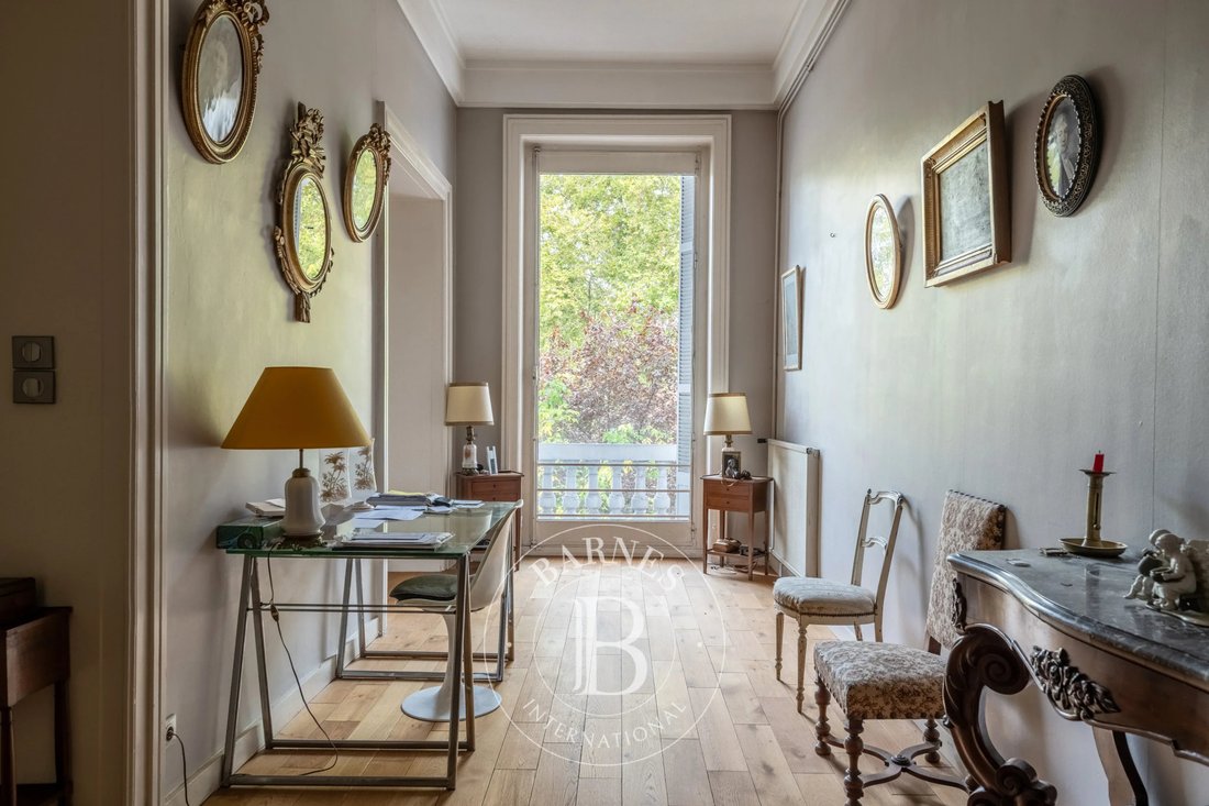 Apartment in Les Brotteaux-Bellecombe-Masséna, Lyon 6e Arrondissement, Lyon 1 - 19153543