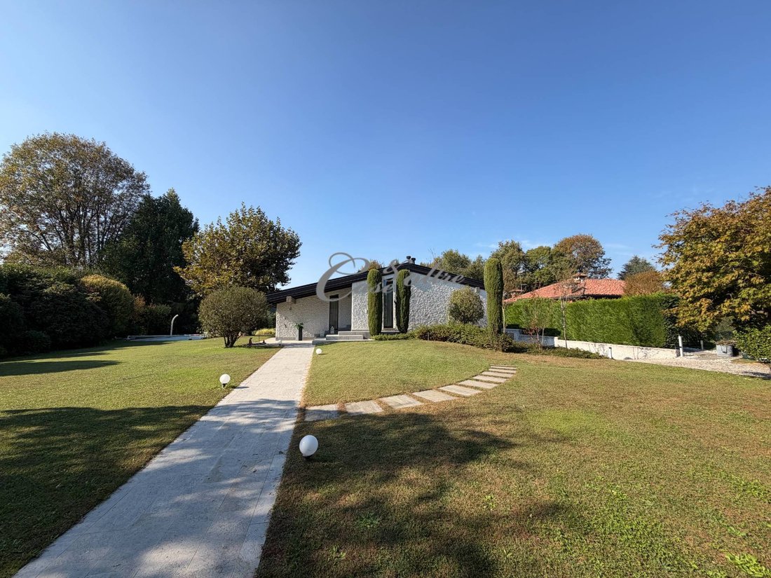Villa en Carimate, Lombardía, Italia 4 - 19157328