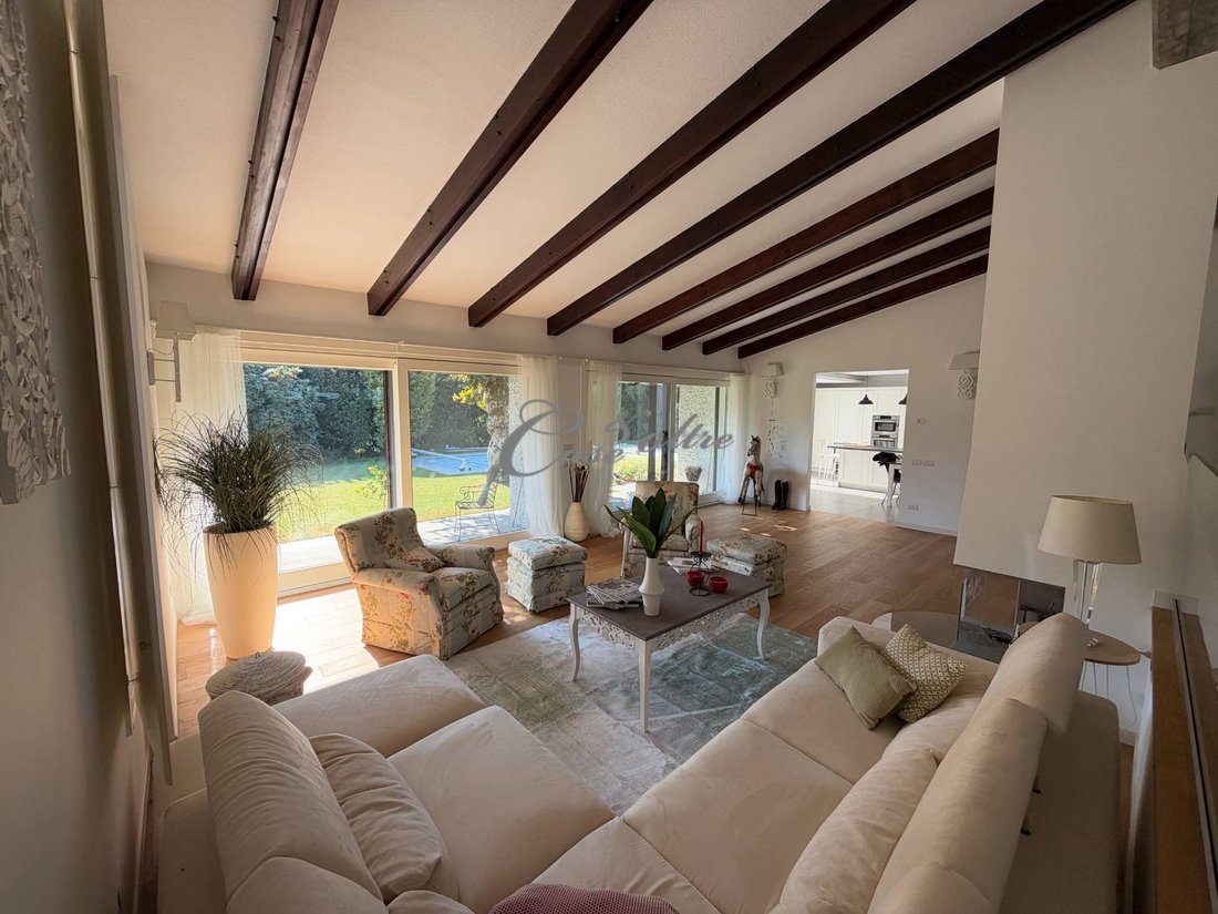 Villa en Carimate, Lombardía, Italia 2 - 19157328