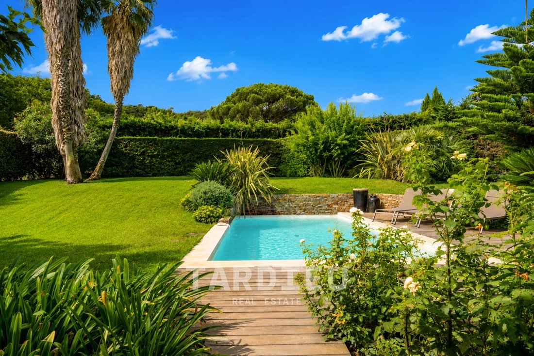 Villa à Ramatuelle, Provence-Alpes-Côte d'Azur, France 2 - 19153109