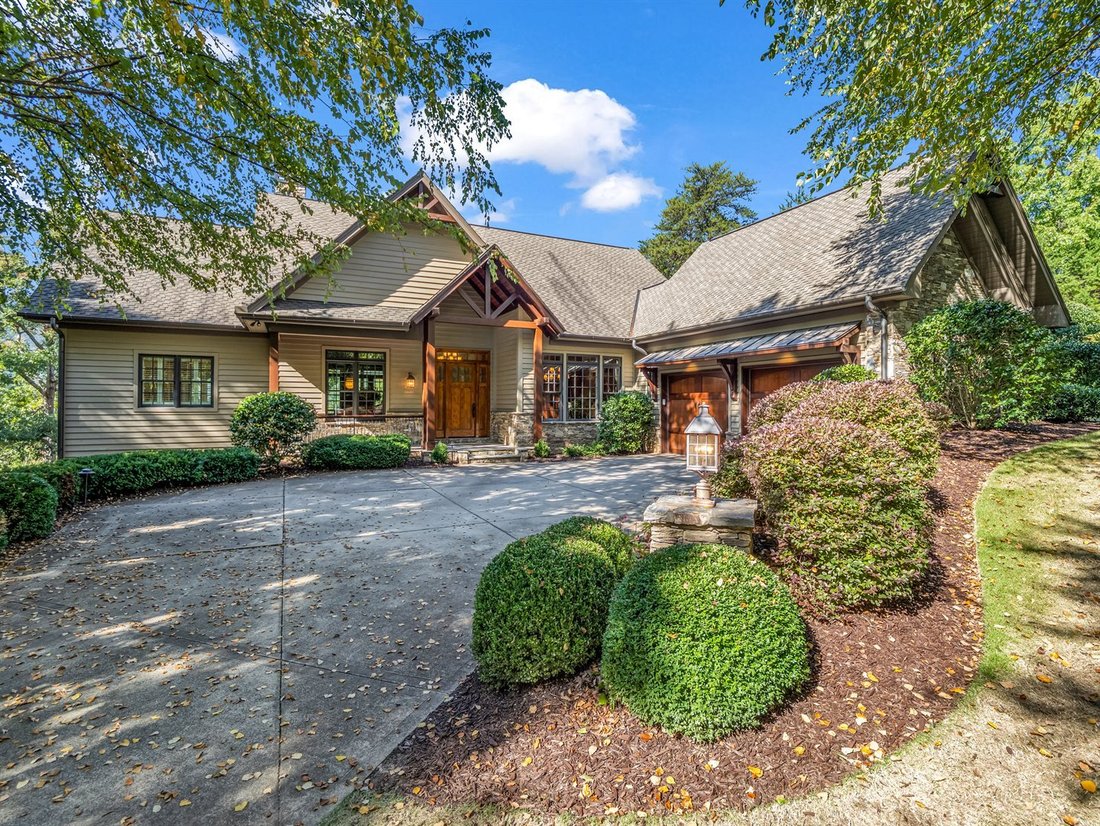Casa en Mill Spring, Carolina del Norte, Estados Unidos 1 - 19157445