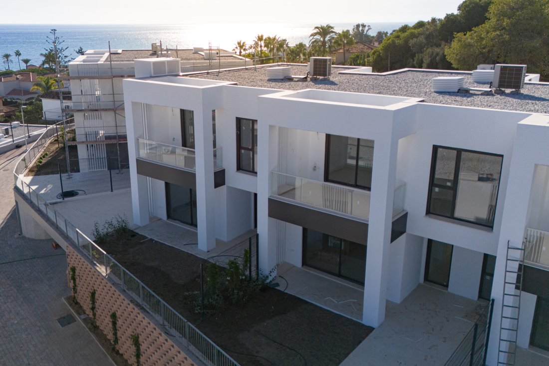 Stadthaus in Elviria-Cabopino, Marbella, Spanien 3 - 19152892