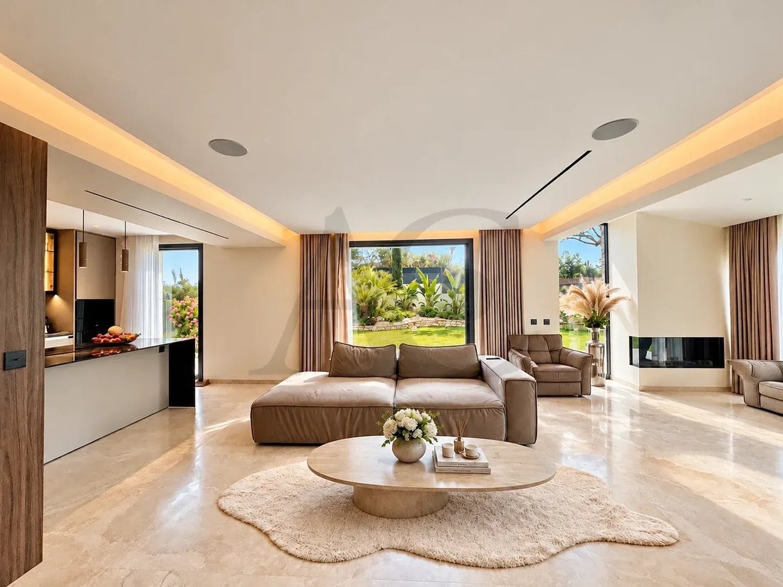 Villa in Vaug, Villeneuve-Loubet, France 1 - 19153416