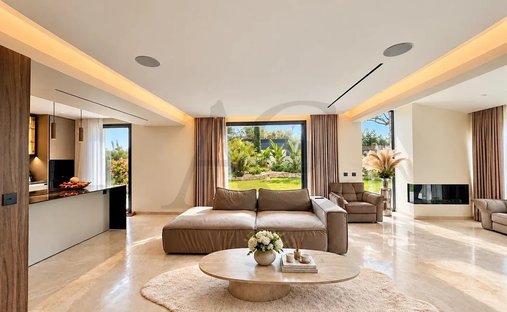 Villa à Vaug, Villeneuve-Loubet, France 1