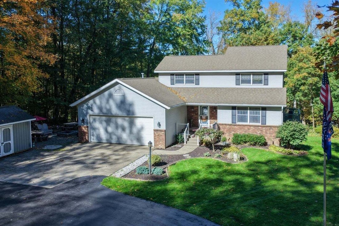 House in Three Rivers, Michigan, United States 5 - 19152828