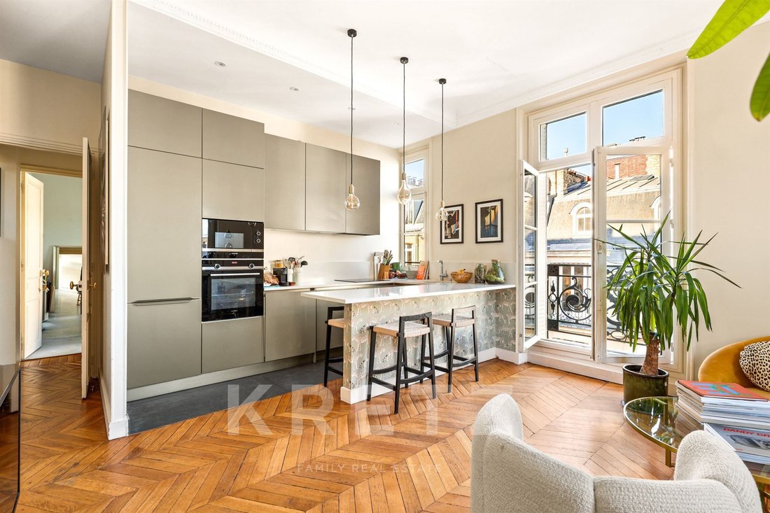 Apartment in Porte Dauphine, Paris 16e Arrondissement, Paris 4 - 19156415