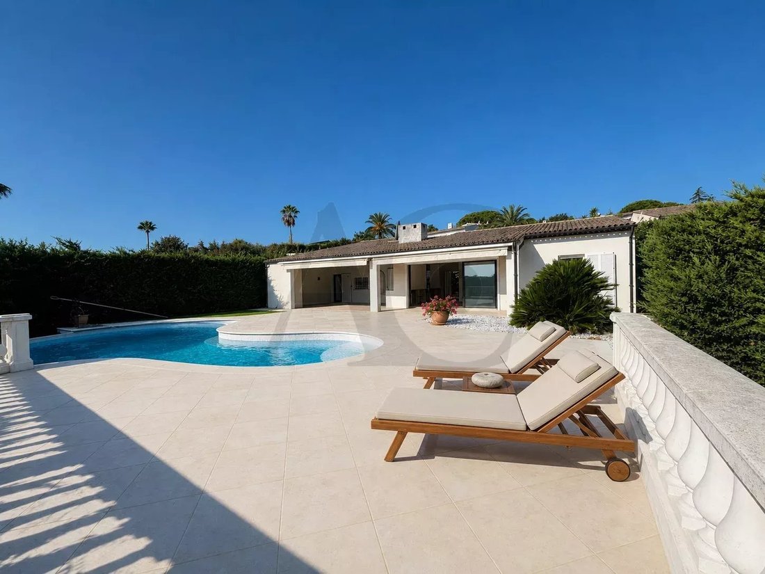 Villa in Vallée Verte-Issarts-Vignasses, Biot, France 1 - 19153440