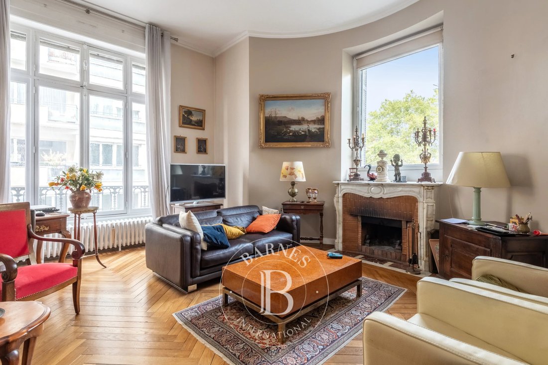 Apartment in Les Brotteaux-Bellecombe-Masséna, Lyon 6e Arrondissement, Lyon 3 - 19153543