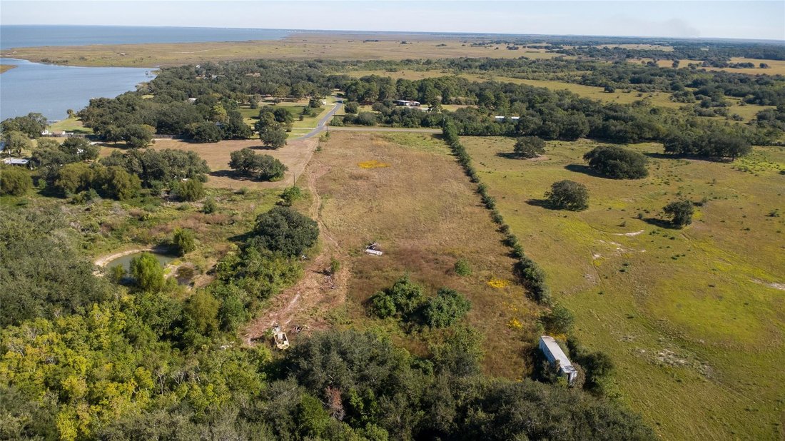 House in Anahuac, Texas, United States 5 - 19152765