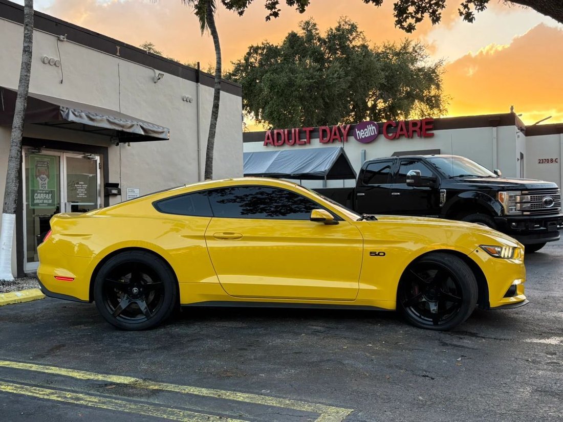 Coupe in Miami, FL, United States 4 - 19156866