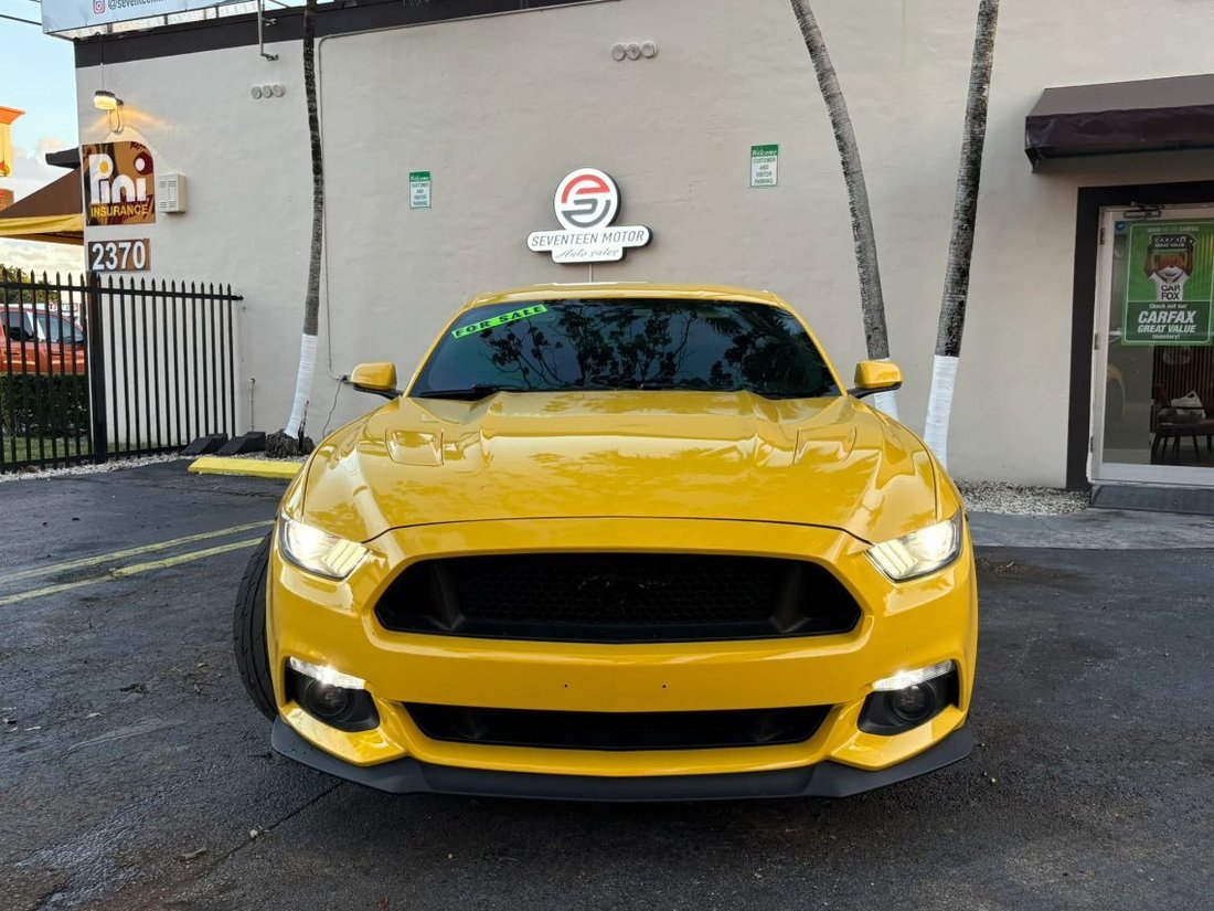 Coupe in Miami, FL, United States 2 - 19156866