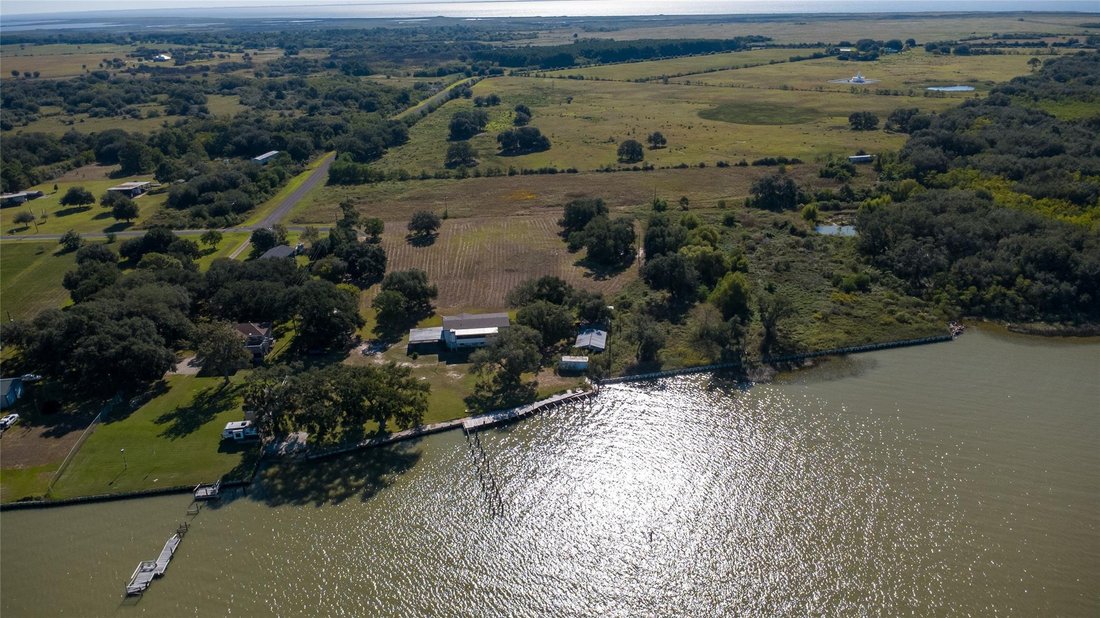 House in Anahuac, Texas, United States 2 - 19152765