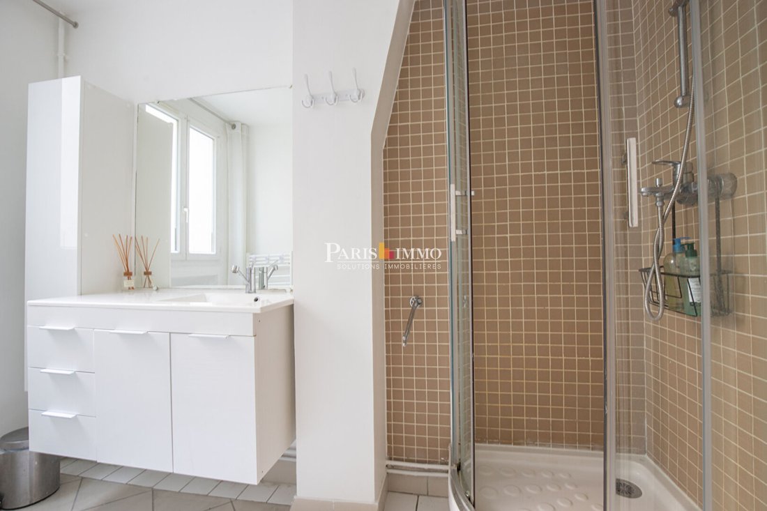Apartment in Clignancourt-Jules Joffrin, Paris 18e Arrondissement, Paris 4 - 19153138