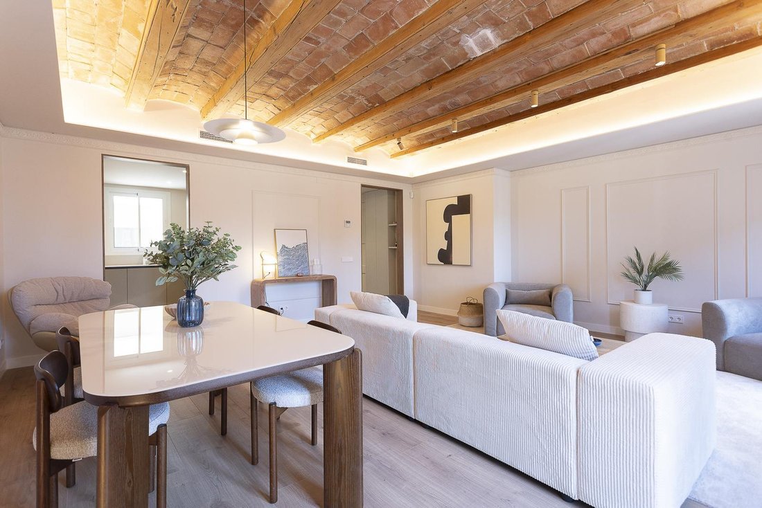Apartment in Eixample, Barcelona, Spain 4 - 19152792