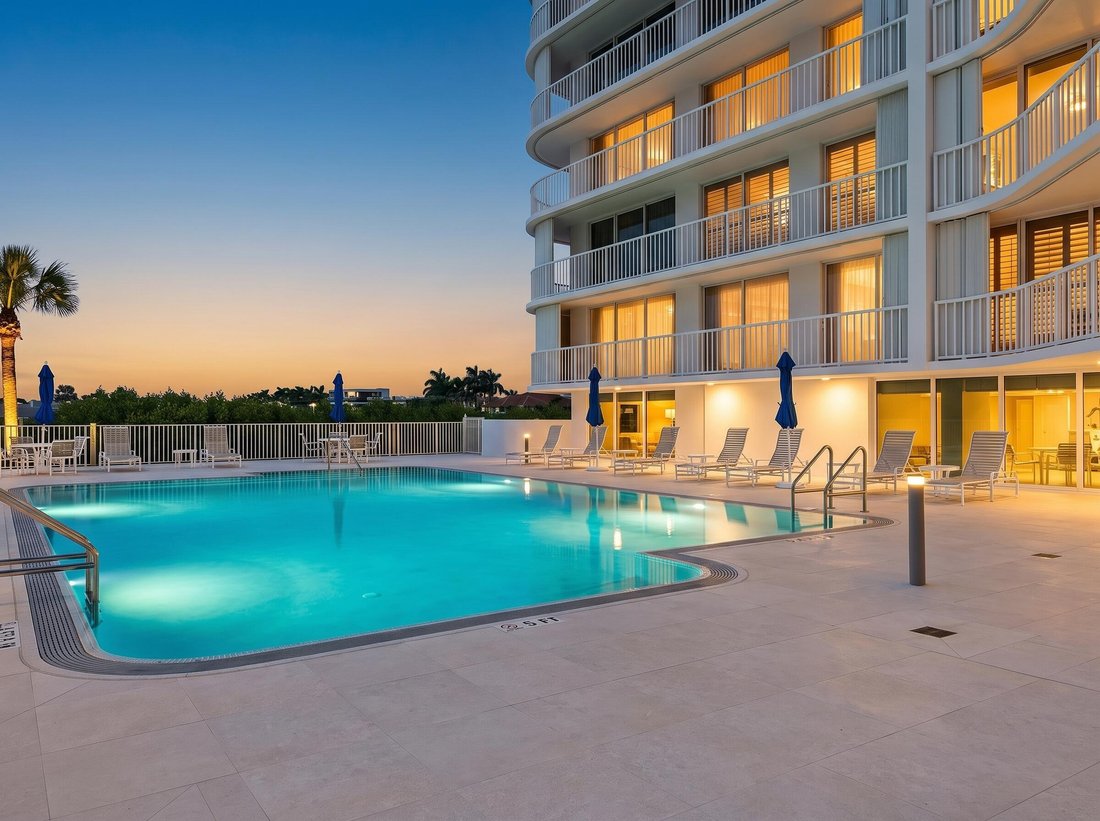 Condo in Boca Raton, Florida, United States 3 - 19155240