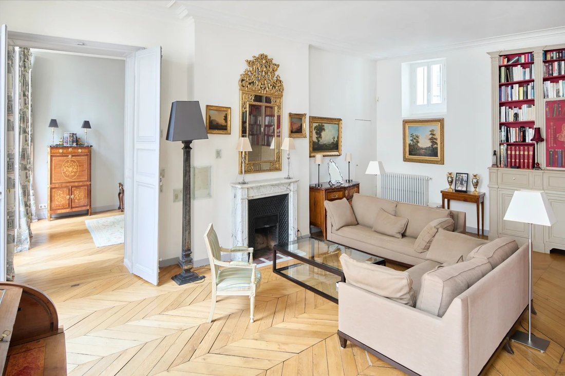 Apartment in Paris 1er Arrondissement, Paris, France 2 - 19152917
