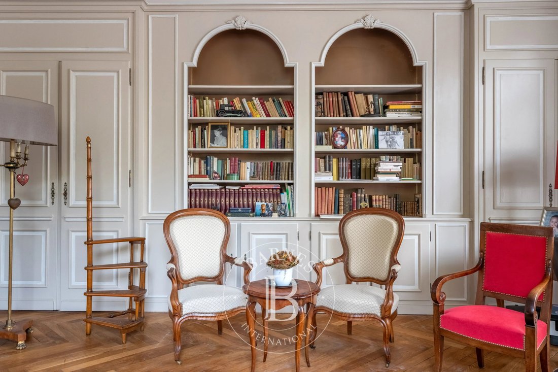 Apartment in Les Brotteaux-Bellecombe-Masséna, Lyon 6e Arrondissement, Lyon 4 - 19153543
