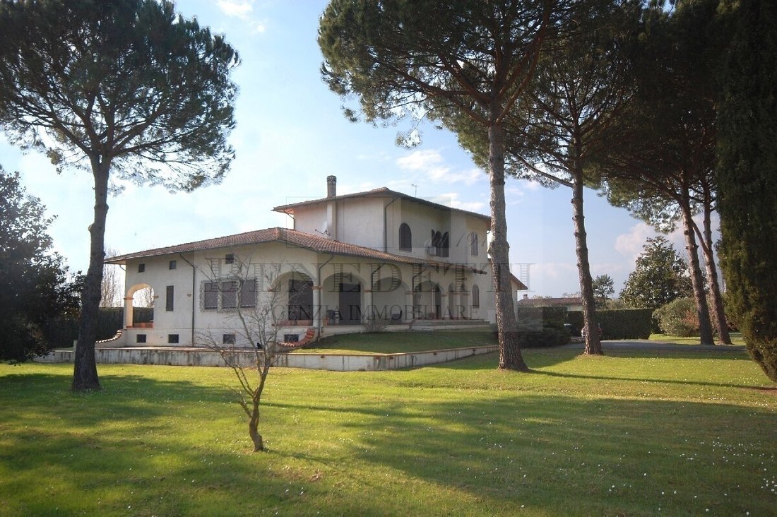 Villa in Pietrasanta, Toskana, Italien 3 - 17247182