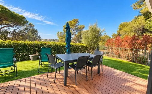 Appartement à Vaug, Villeneuve-Loubet, France 1