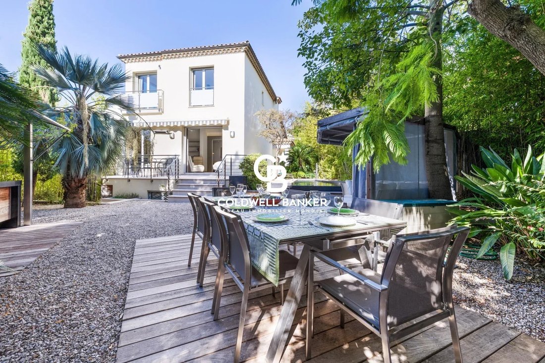 Villa in Nice, Provence-Alpes-Côte d'Azur, France 1 - 19153414