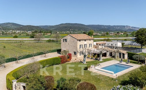 Maison à Manosque, Provence-Alpes-Côte d'Azur, France 1