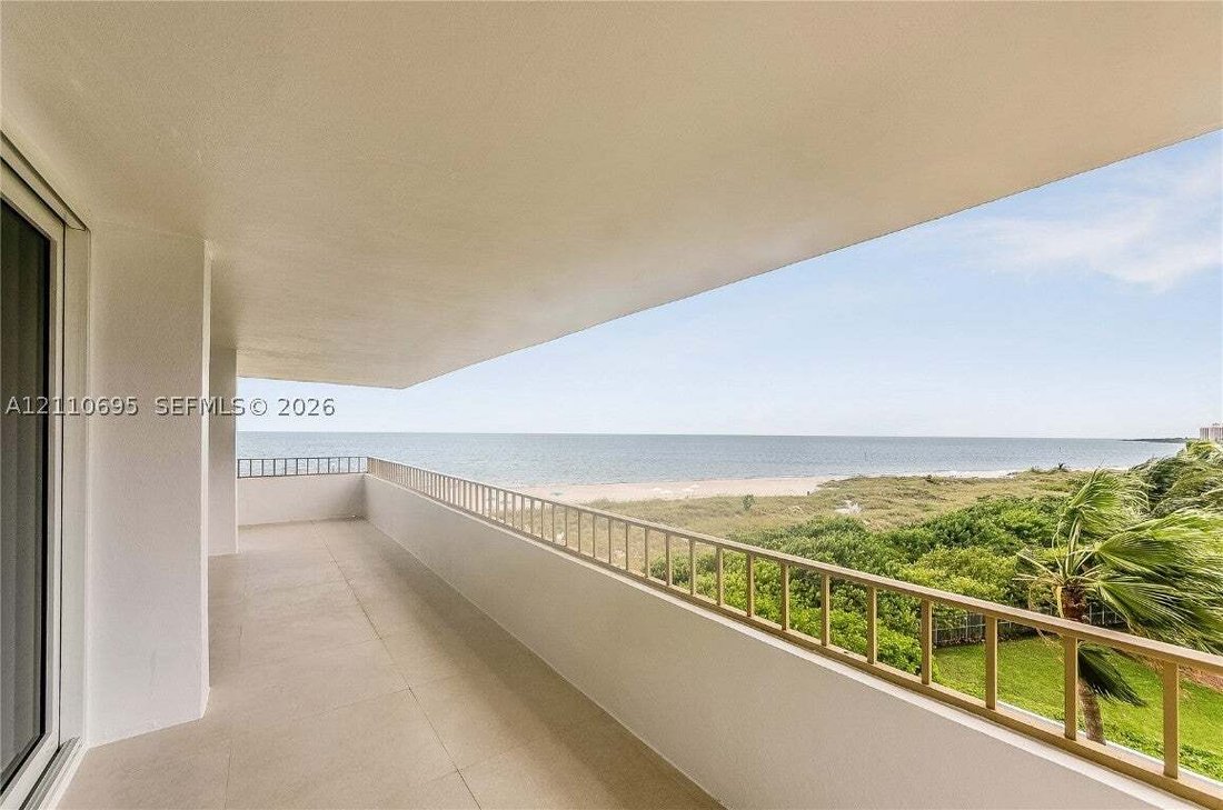 Eigentumswohnung in Key Biscayne, Florida, Vereinigte Staaten 1 - 19155800