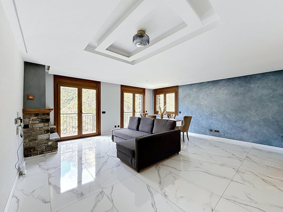 Apartamento en Sant Julià de Lòria, San Julián de Loria, Andorra 1 - 19154752