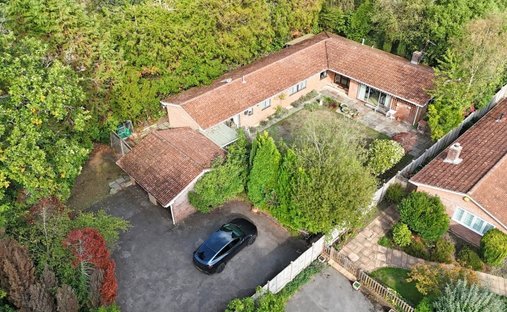 Bungalow in Sway, England 1