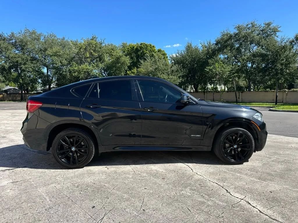Suv in Hollywood, FL, United States 4 - 19156889