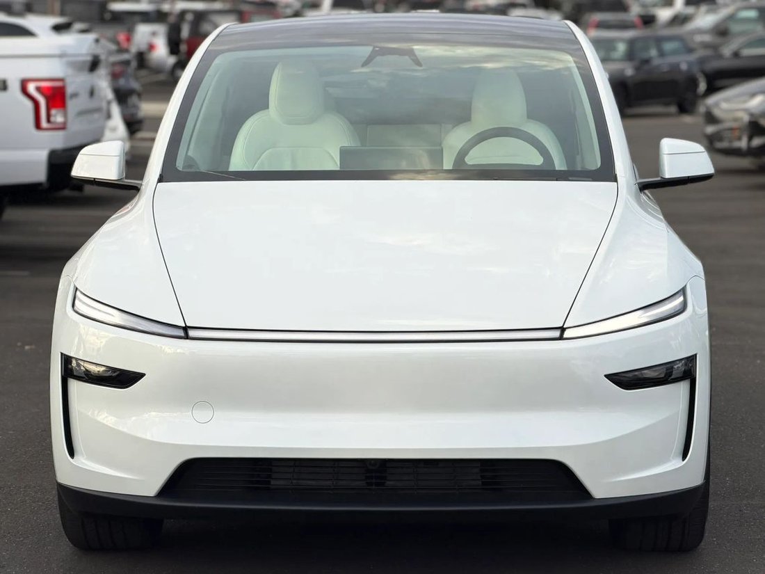 Suv in Sacramento, CA, United States 5 - 19156477
