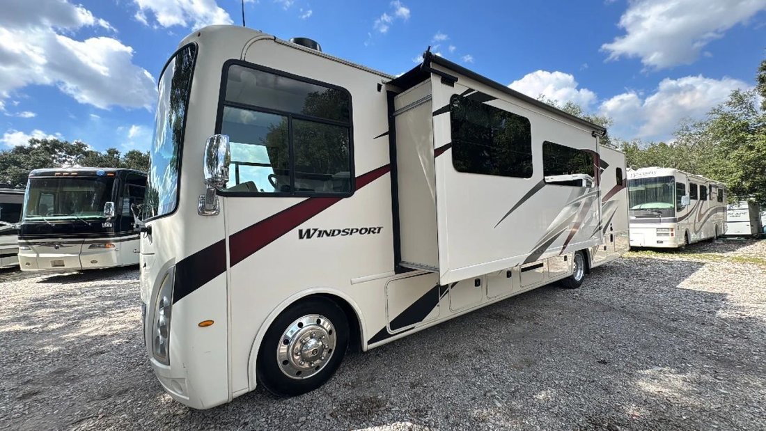 2022 Thor Motor Coach Windsport 35M in Thonotosassa, FL, United States 3 - 19156709