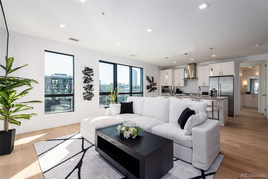 Condo in Denver, Colorado, United States 3 - 19155089
