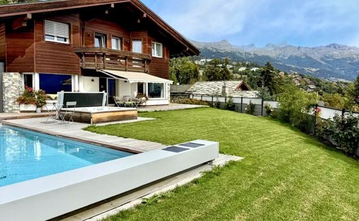 Chalet in Randogne, Crans-Montana, Schweiz 1