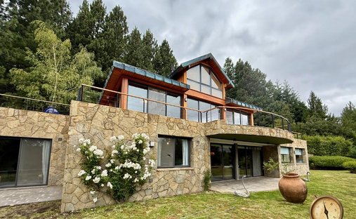 House in Cordones del Chapelco, Neuquen, Argentina 1