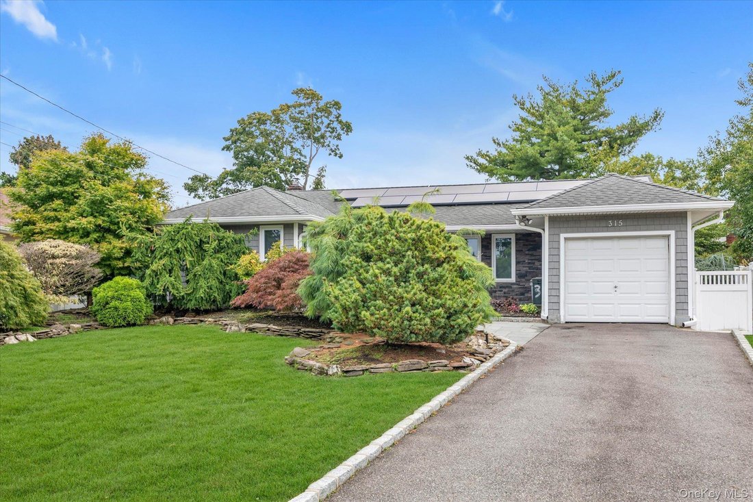 Casa a East Meadow, New York, Stati Uniti 1 - 19156110