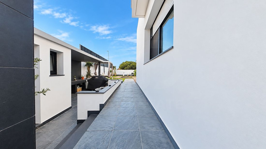 Residenza a Chiclana de la Frontera, Andalusia, Spagna 2 - 19156359
