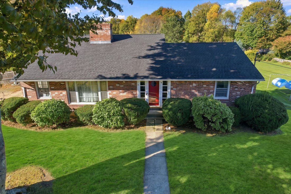 House in Worcester, Massachusetts, United States 1 - 19153769