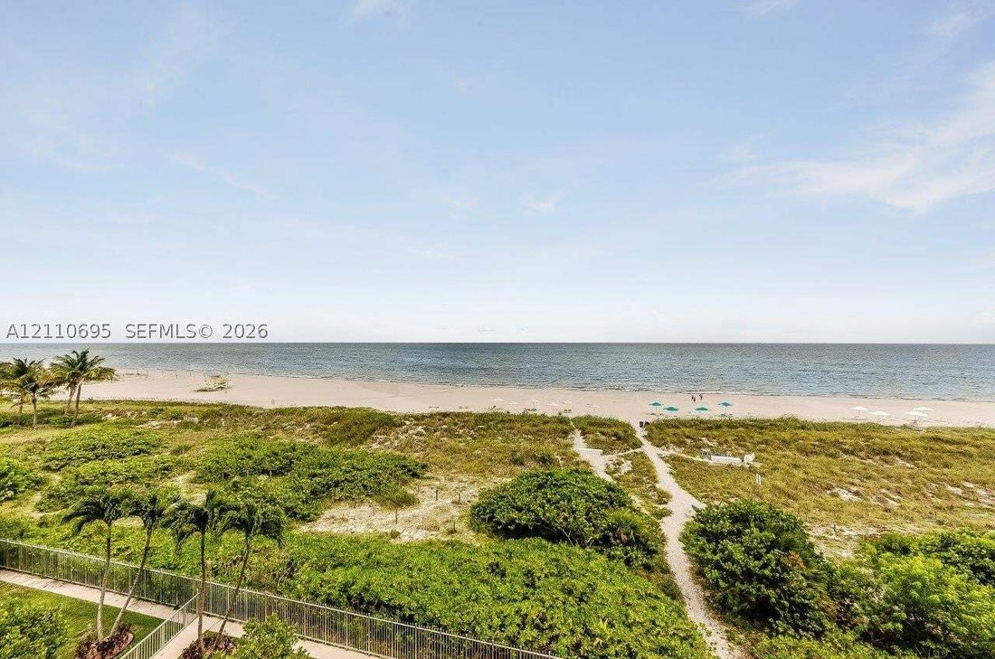 Eigentumswohnung in Key Biscayne, Florida, Vereinigte Staaten 2 - 19155800