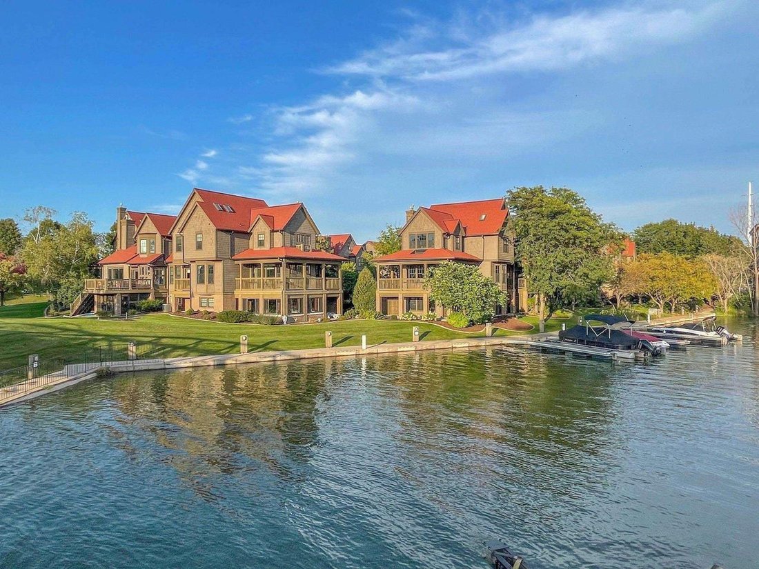 Condo in De Pere, Wisconsin, United States 1 - 19154533