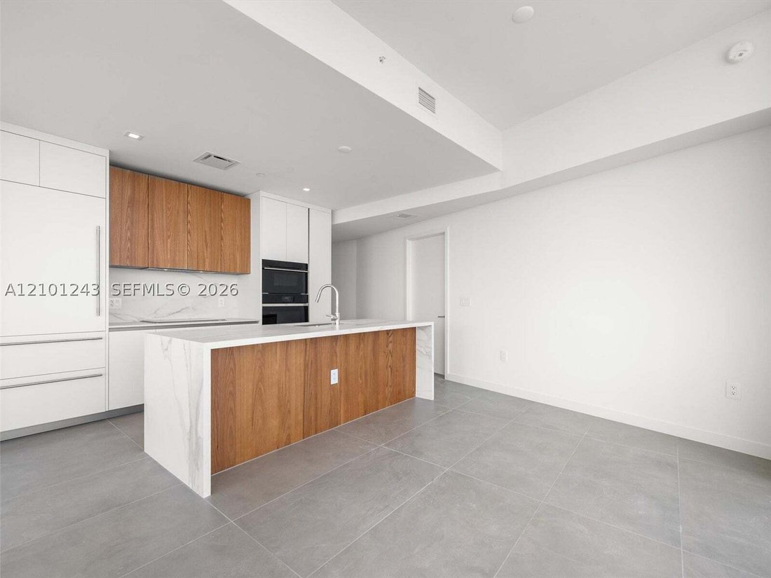 Condo in Miami, Florida, United States 5 - 19155774