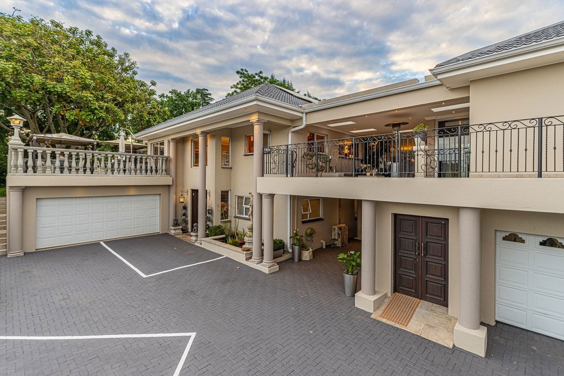 Maison à Bryanston, Gauteng, Afrique du Sud 3 - 19154822