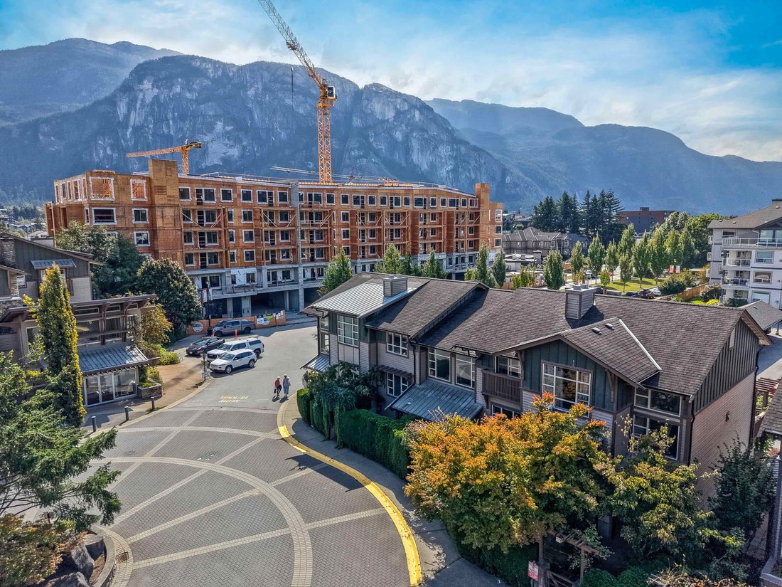 Stadthaus in Squamish, Britisch-Kolumbien, Kanada 1 - 19150675