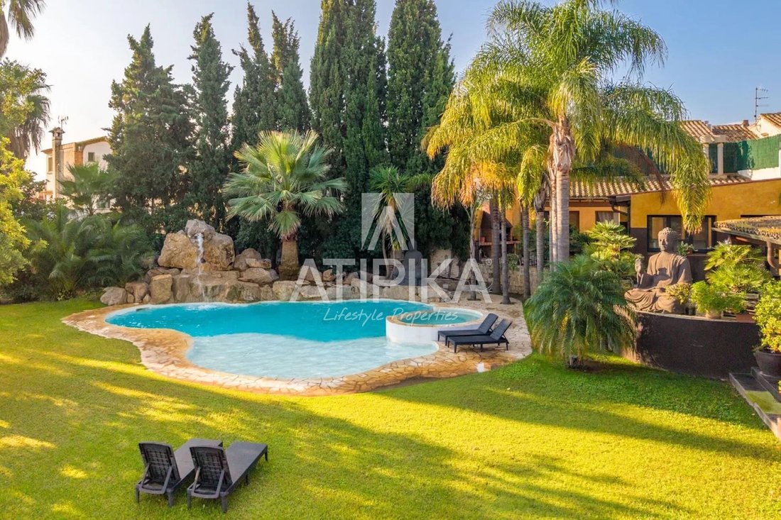 Villa in Sant Pere de Ribes, Catalonia, Spain 2 - 19156048