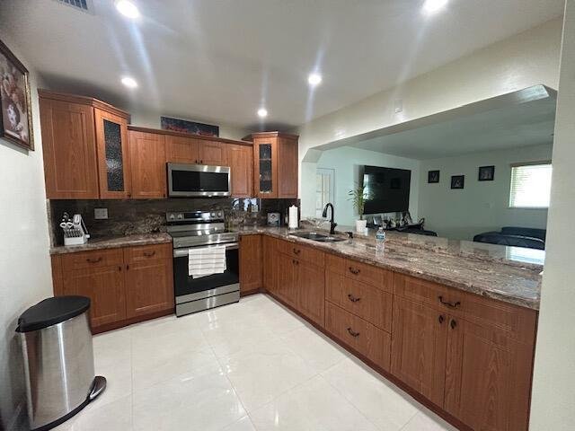 House in Hialeah, Florida, United States 5 - 19155276