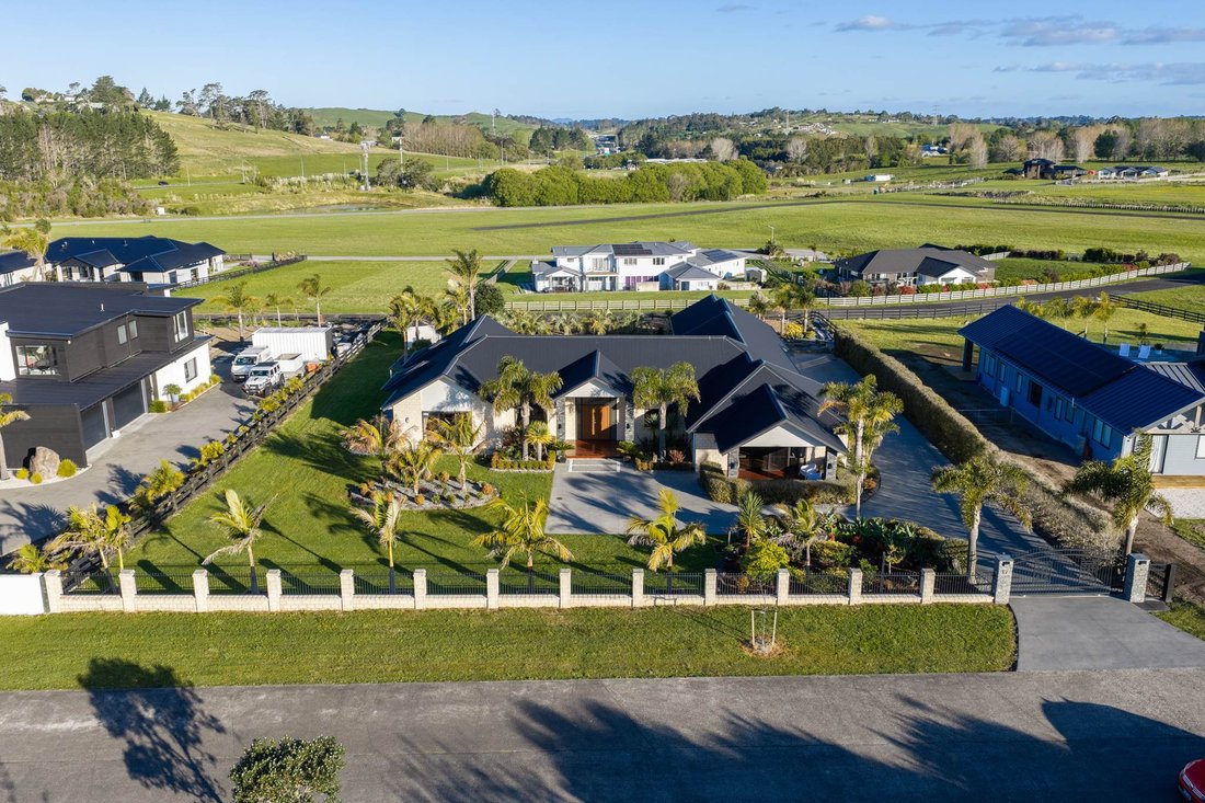 House in Dairy Flat, Auckland, New Zealand 1 - 19157515