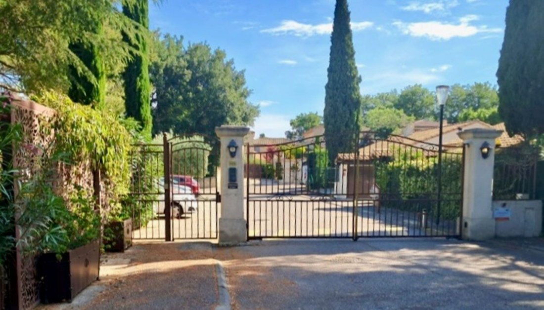 House in Granettes-Jauberte-Sainte Anne, Aix-en-Provence, France 1 - 19153071