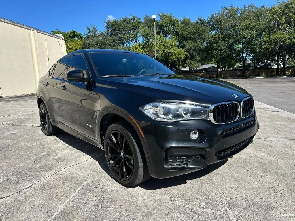 Suv in Hollywood, FL, United States 3 - 19156889