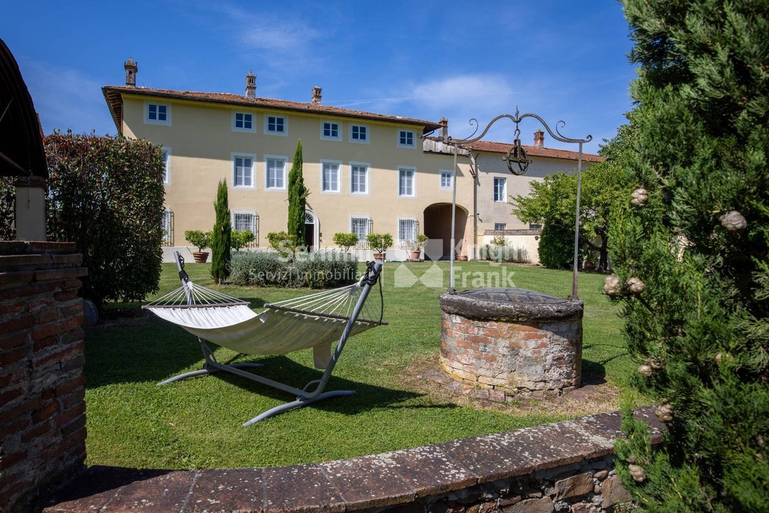 Villa in Centro, Capannori, Tuscany 4 - 19157341
